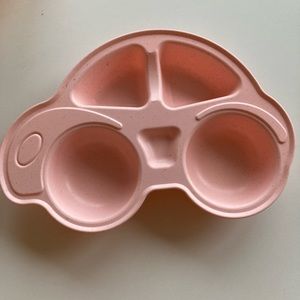 Set of plate and cutlery for toddlers